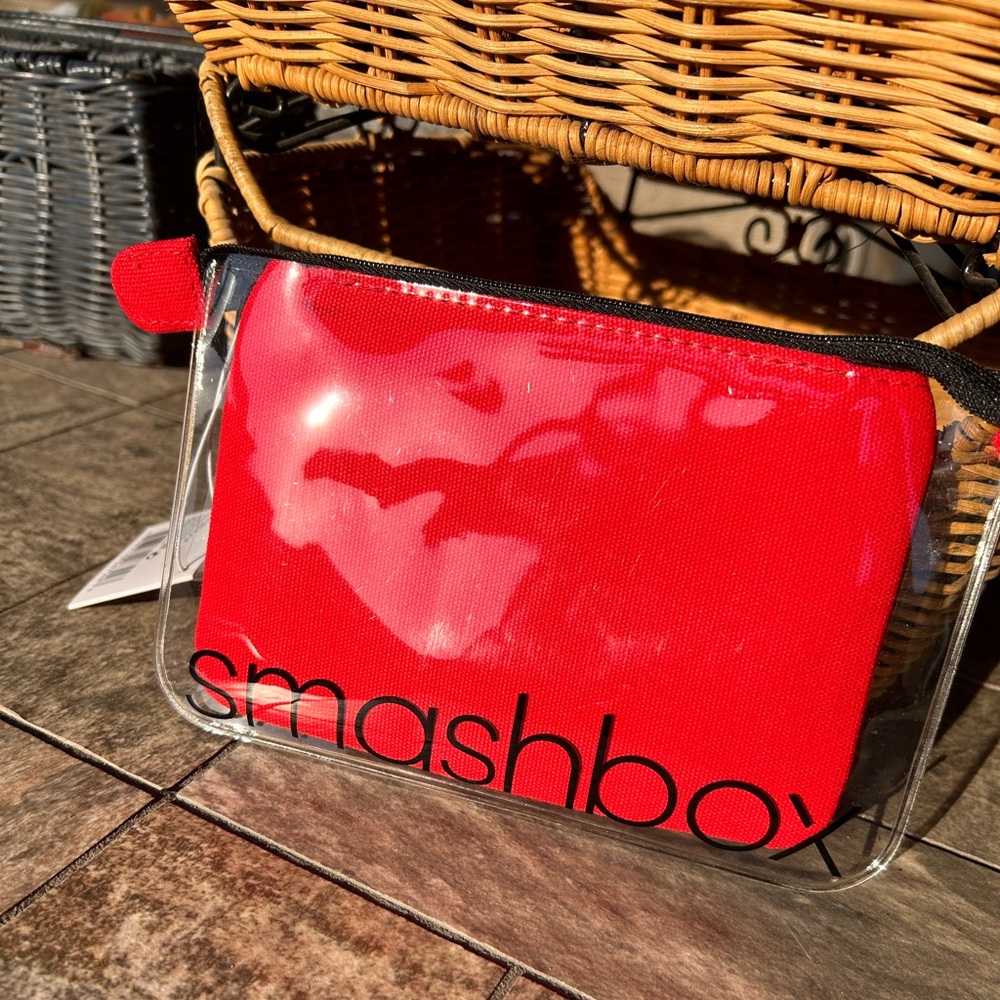 NWT Smashbox Makeup Bag